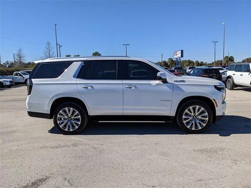 2025 Chevrolet Tahoe 4WD High Country