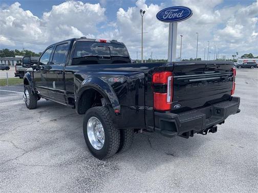 2025 Ford F-450 Platinum