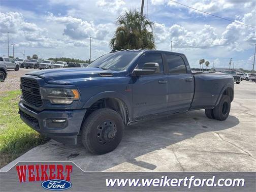 2022 RAM 3500 Limited Crew Cab 4x4 8' Box