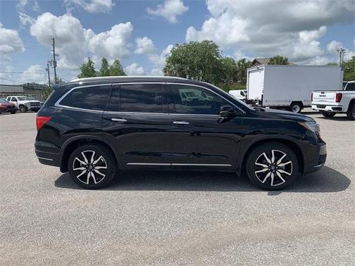 2019 Honda Pilot Touring 8-Passenger
