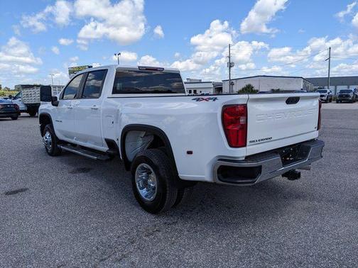 Summit White 2024 Chevrolet Silverado 3500 LT