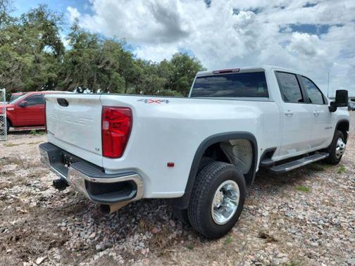 Summit White 2024 Chevrolet Silverado 3500 LT