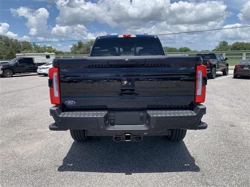 2025 Ford F-350 Platinum
