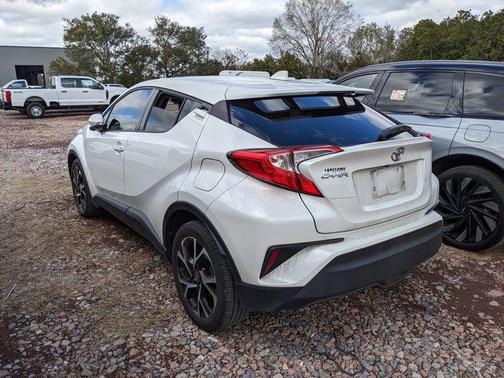 2021 Toyota C-HR XLE