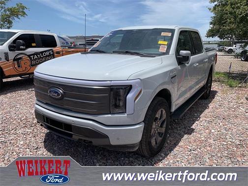 2023 Ford F-150 Lightning LARIAT