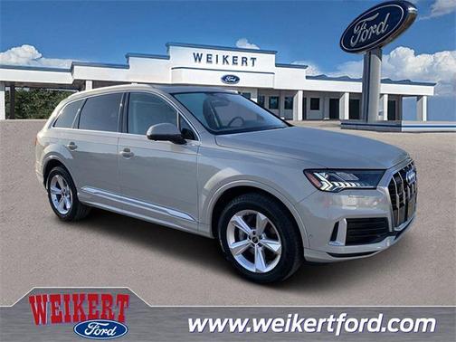 2024 Audi Q7 45 Premium Plus