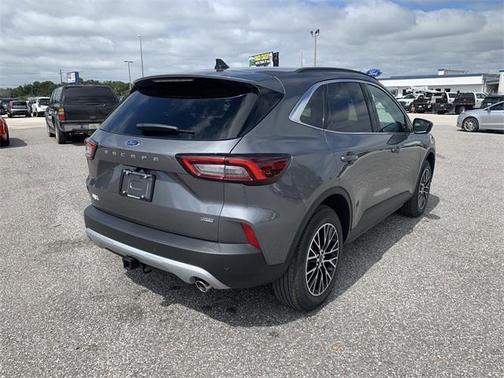 2026 Ford Escape PHEV SE