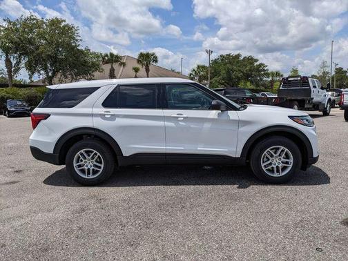 Oxford White 2026 Ford Explorer Active