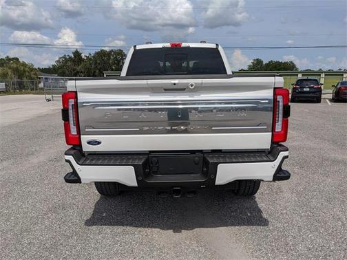 2025 Ford F-350 Platinum