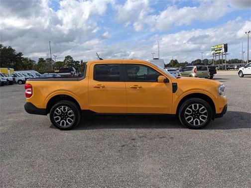 2023 Ford Maverick Lariat