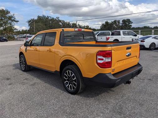 2023 Ford Maverick Lariat