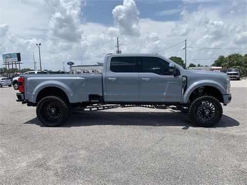 2024 Ford F-450 Limited