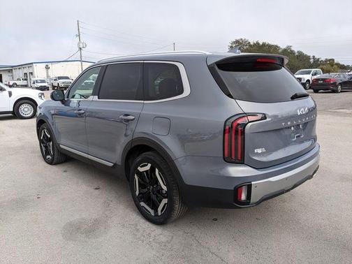 2023 Kia Telluride EX