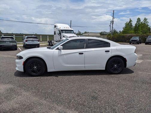 White Knuckle Clearcoat 2018 Dodge Charger SXT