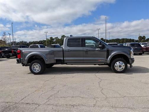 2026 Ford F-450 Platinum