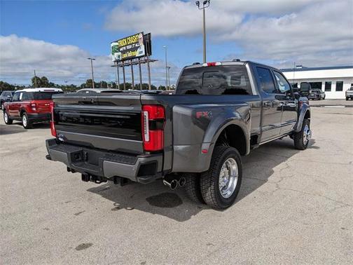 2026 Ford F-450 Platinum