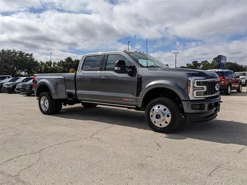 2026 Ford F-450 Platinum