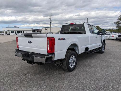 2026 Ford F-350 XLT