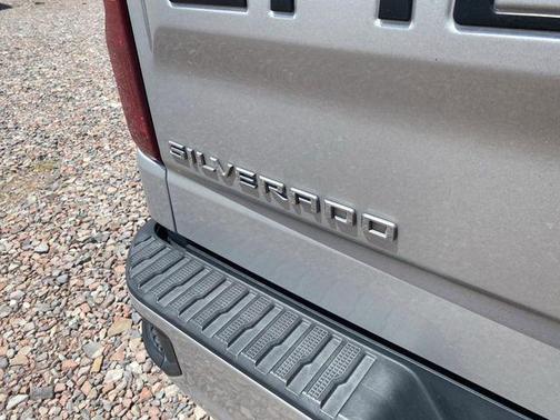 Silver Ice Metallic 2021 Chevrolet Silverado 1500 RST