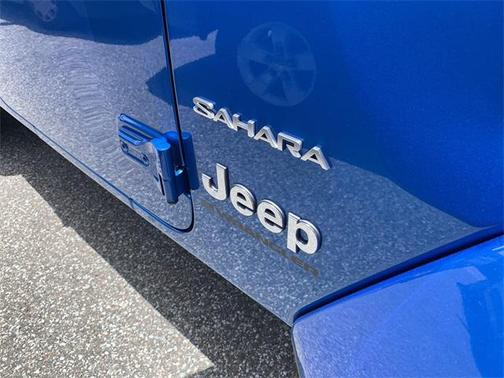 2024 Jeep Wrangler 4-Door Sahara 4x4
