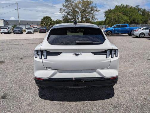 Star White Metallic Tri-Coat 2026 Ford Mustang Mach-E Premium