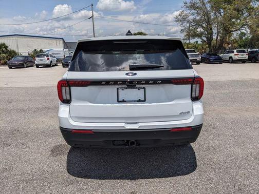 Oxford White 2026 Ford Explorer Active