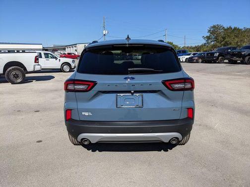 2026 Ford Escape PHEV SE