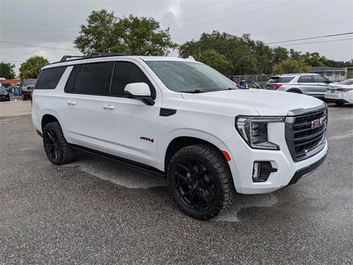 2023 GMC Yukon XL 4WD AT4