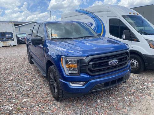 Blue Metallic 2022 Ford F-150 XLT
