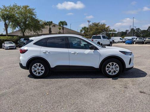 Oxford White 2025 Ford Escape Active