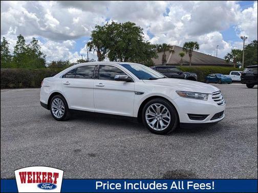 White Platinum Clearcoat Metallic 2018 Ford Taurus Limited