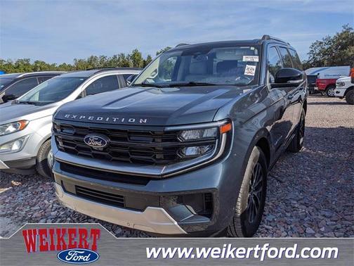 2025 Ford Expedition Platinum