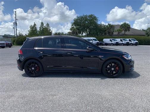 2021 Volkswagen Golf GTI 2.0T SE DSG