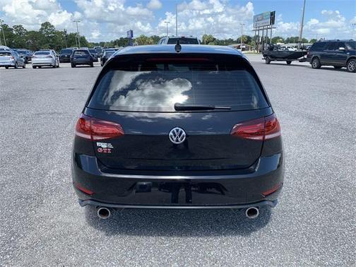 2021 Volkswagen Golf GTI 2.0T SE DSG