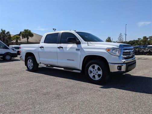 2017 Toyota Tundra SR5