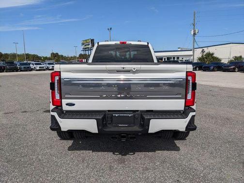 2026 Ford F-350 Platinum