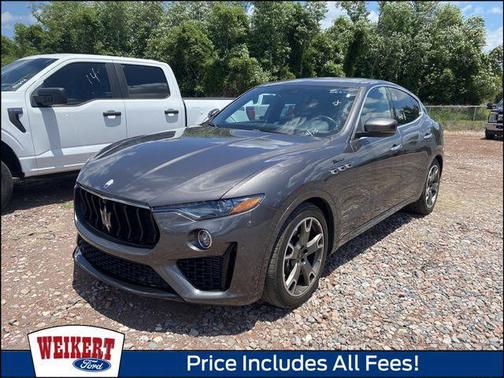 Grigio 2023 Maserati Levante Modena
