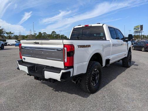 2023 Ford F-350 Platinum
