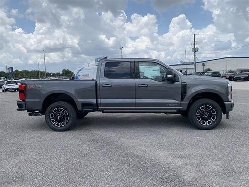 2025 Ford F-350 Platinum