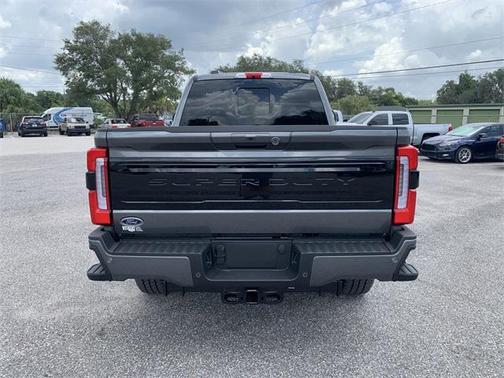 2025 Ford F-350 Platinum
