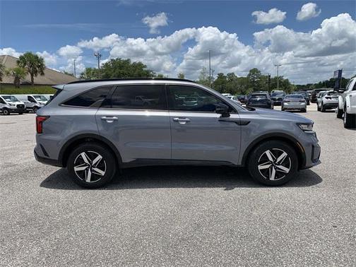 2023 Kia Sorento EX