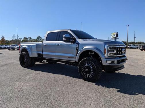 2023 Ford F-450 Platinum