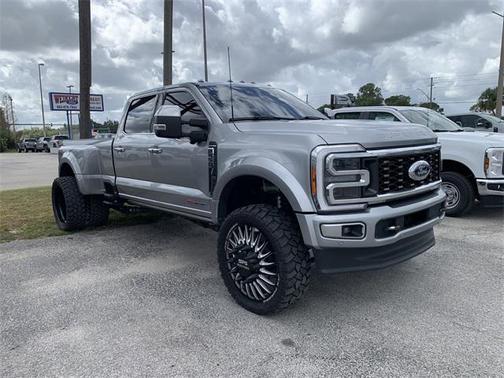 2023 Ford F-450 Platinum