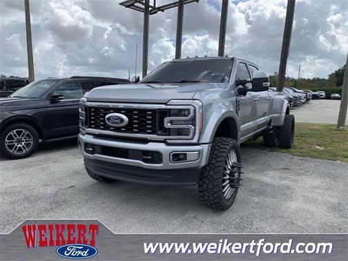 2023 Ford F-450 Platinum