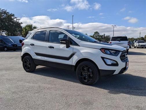 2022 Ford EcoSport SES