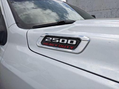 Bright White Clearcoat 2024 RAM 2500 Tradesman Crew Cab 4x4 6'4' Box