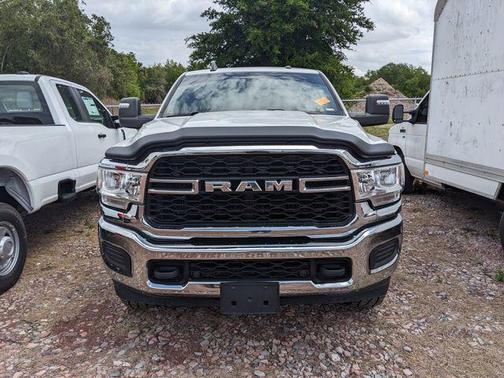 Bright White Clearcoat 2024 RAM 2500 Tradesman Crew Cab 4x4 6'4' Box