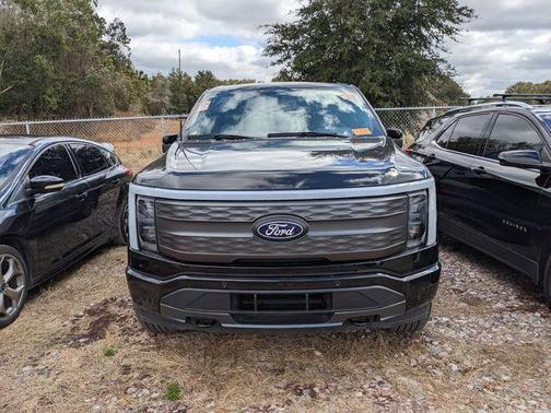 2025 Ford F-150 Lightning LARIAT