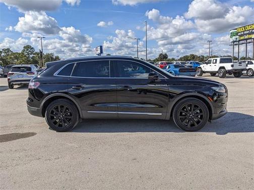 2023 Lincoln Nautilus Reserve