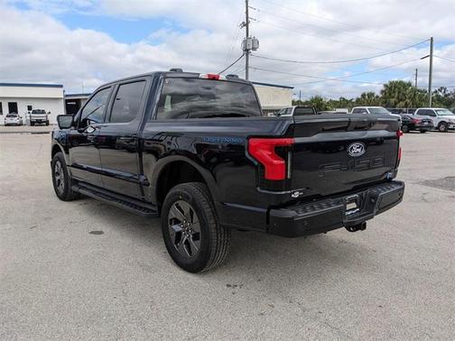 2025 Ford F-150 Lightning Flash